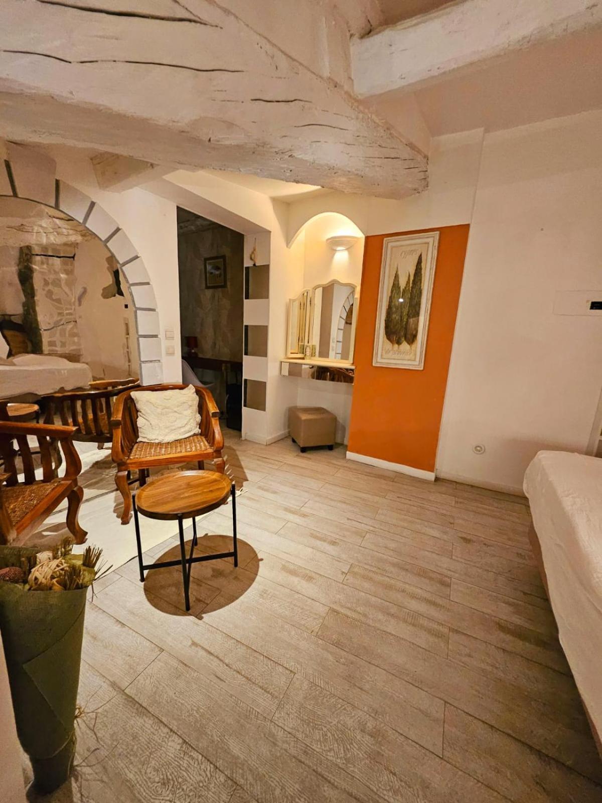 Suites Coupo Santo Et Lou Peiro Cotignac Eksteriør bilde